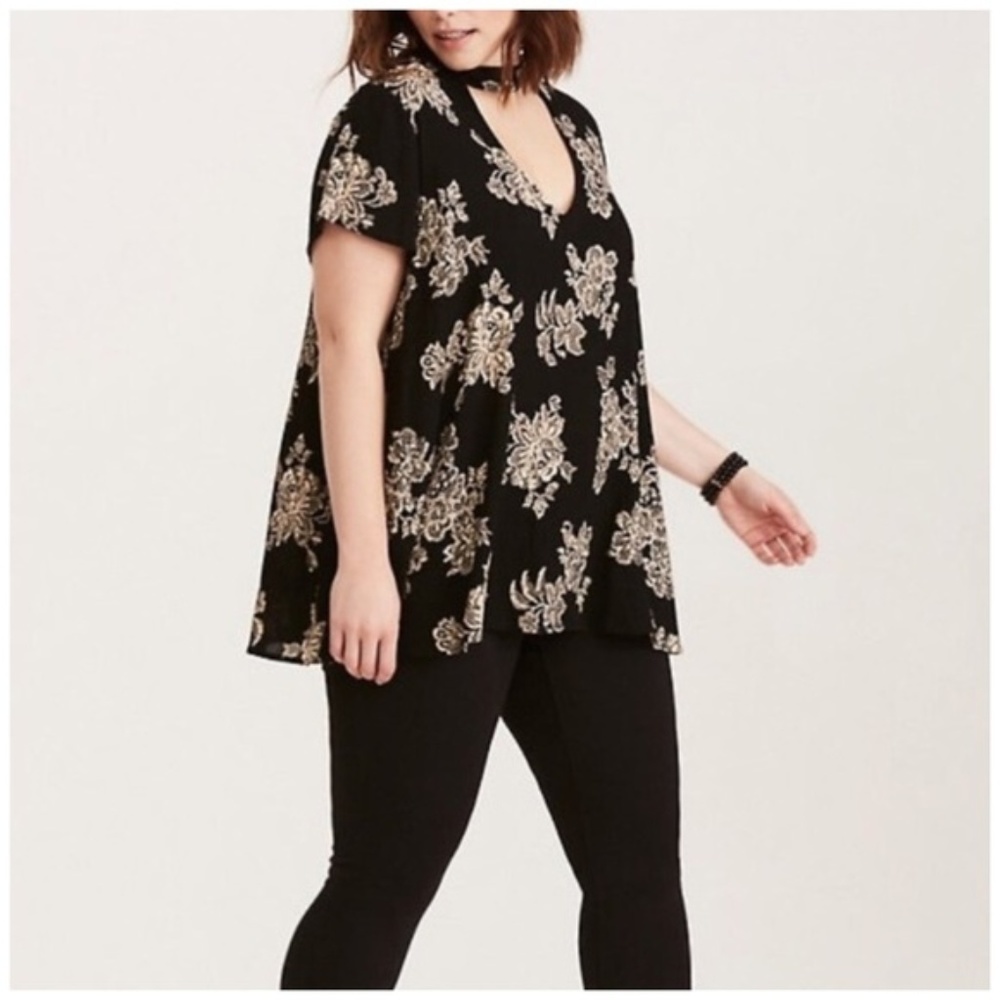 Torrid Black & Cream Choker Top